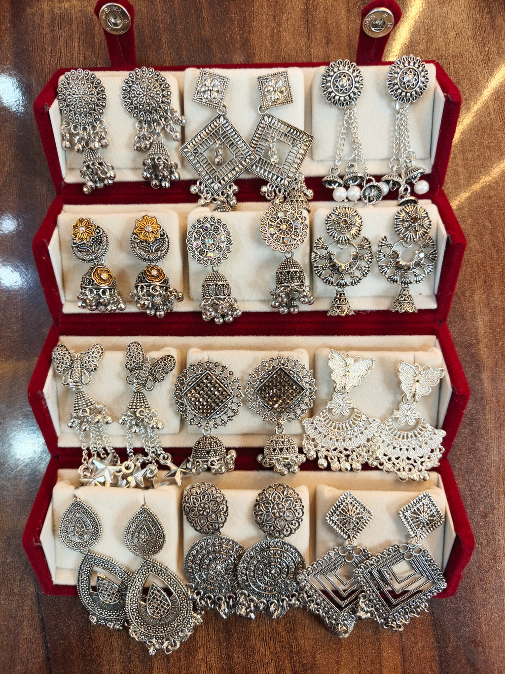 12 Pairs Of beautiful jhumka Box
